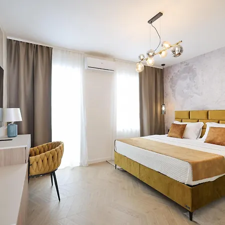 Platea Magna Lux Appartement *