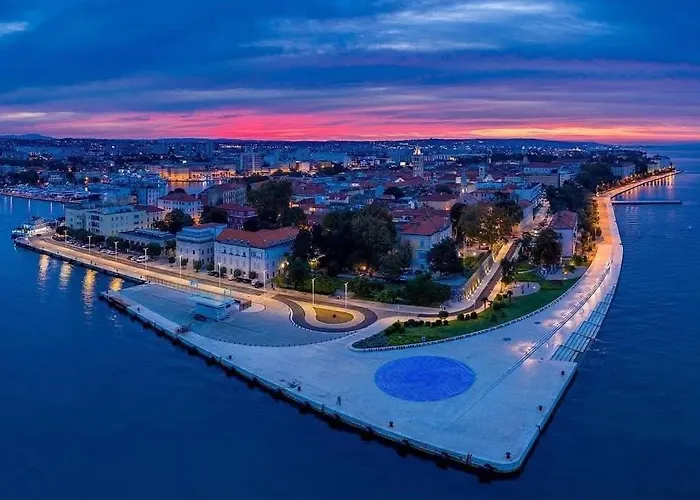 Platea Magna Lux Апартаменты